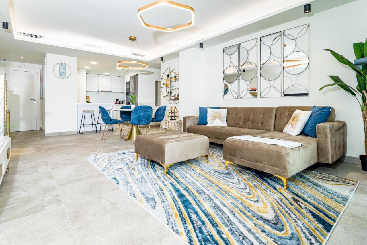 Inf25E- Tastefully Furnished Flat, Estepona Center Esterno foto