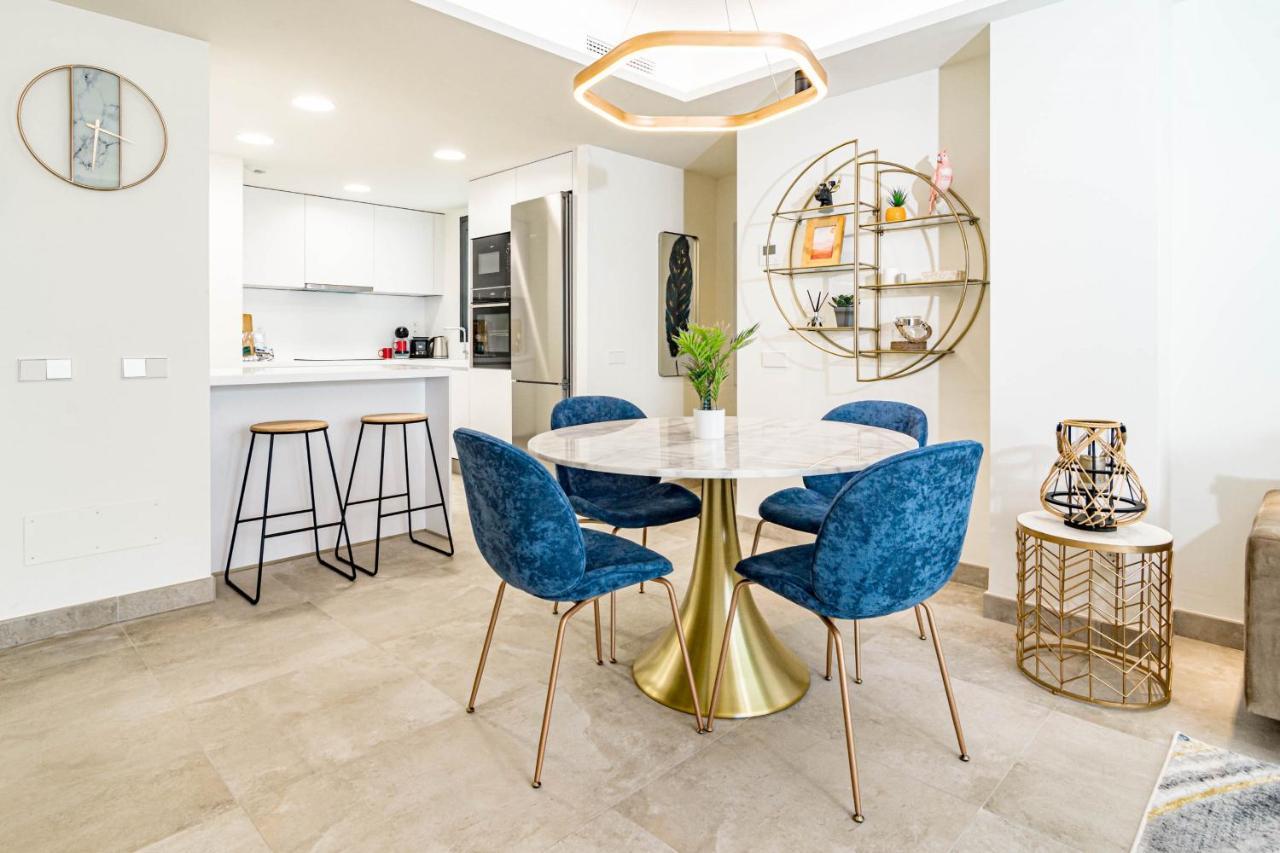 Inf25E- Tastefully Furnished Flat, Estepona Center Esterno foto