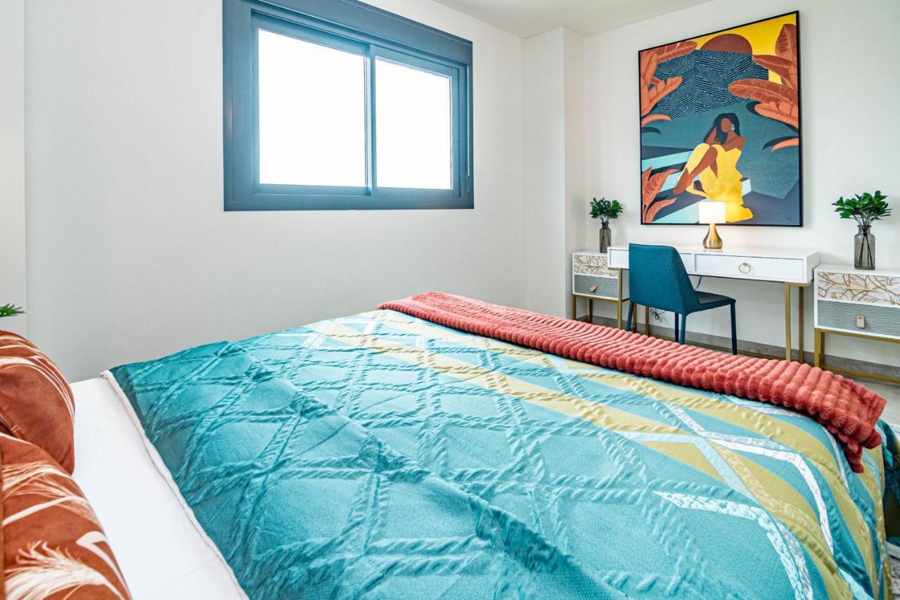 Inf25E- Tastefully Furnished Flat, Estepona Center Esterno foto